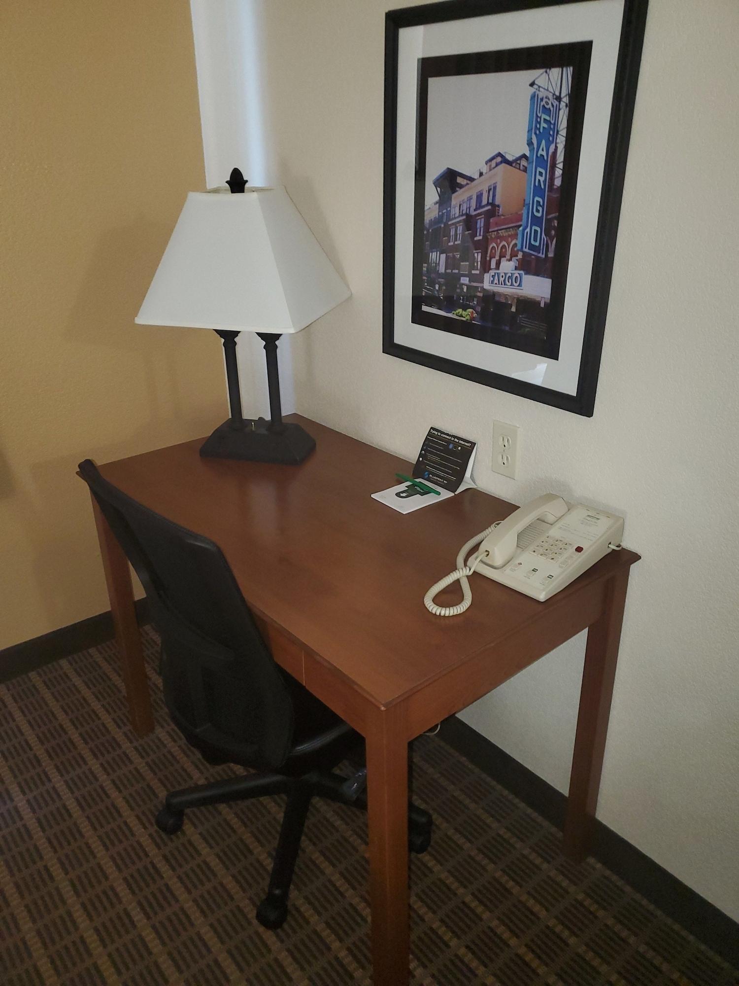 Expressway Suites Fargo Extérieur photo