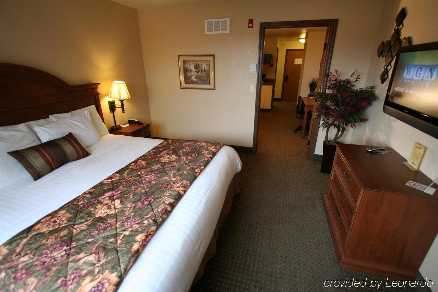 Expressway Suites Fargo Chambre photo